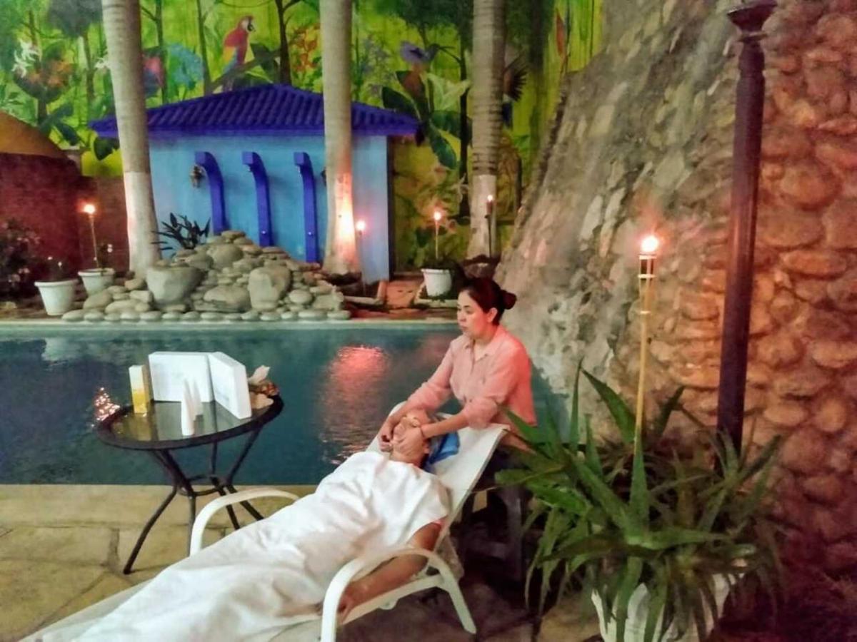 Hotel Esmeralda Тампико Экстерьер фото